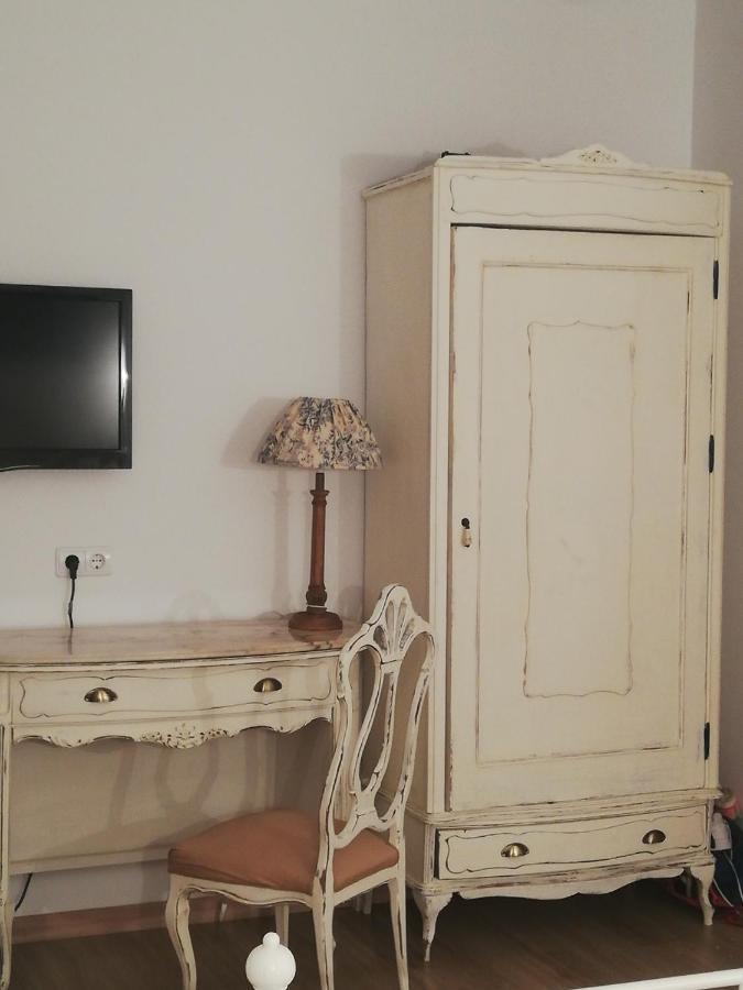 Hostal El Lugar De La Mancha Argamasilla De Alba Екстер'єр фото