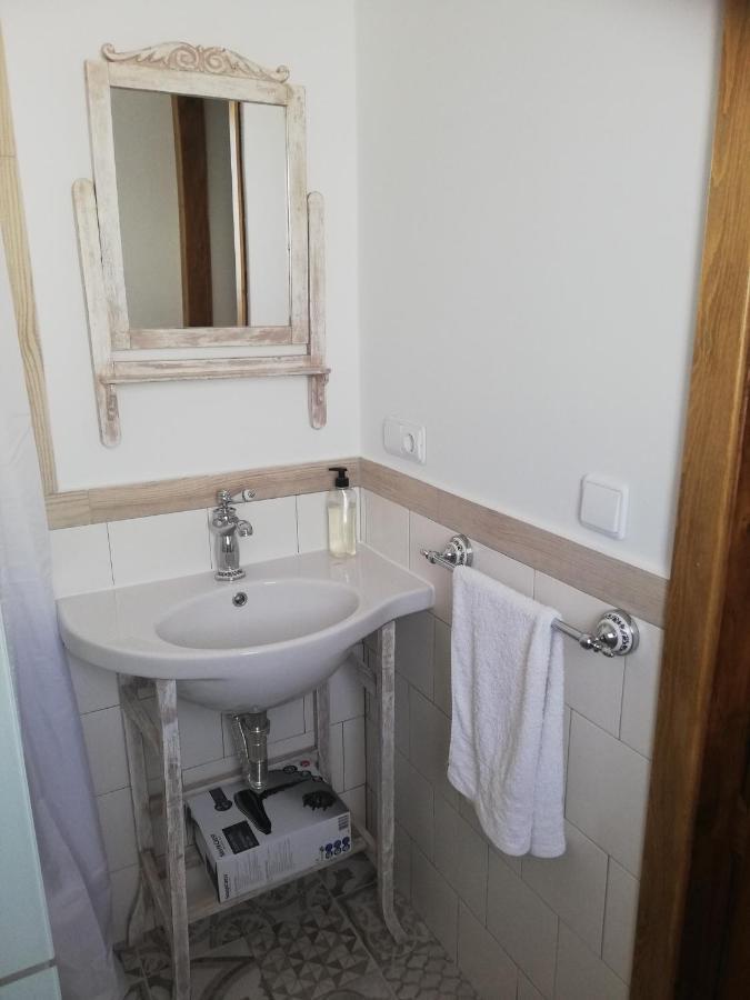Hostal El Lugar De La Mancha Argamasilla De Alba Екстер'єр фото